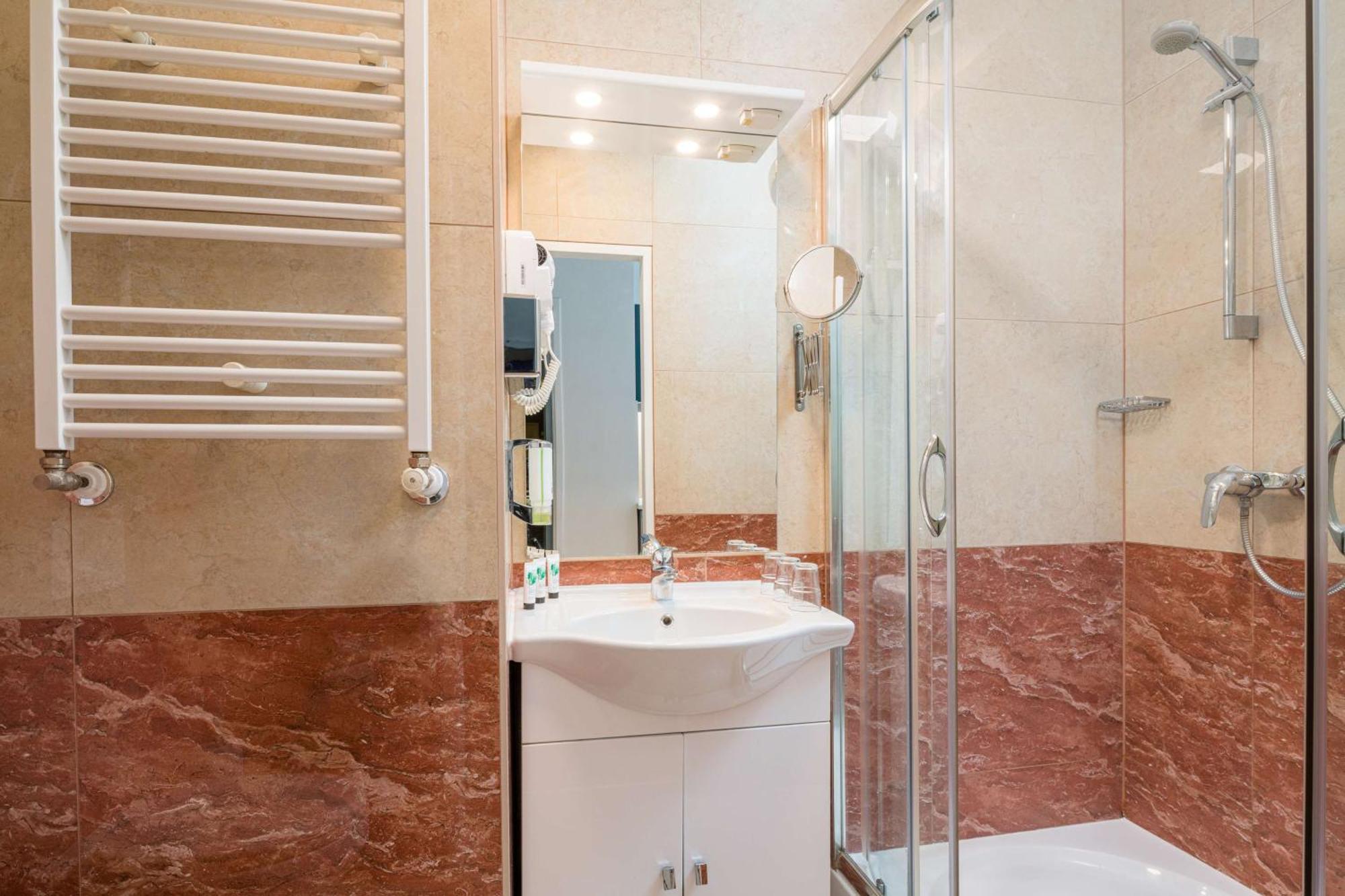 Best Western Plus Celebrity Suites Bécs Kültér fotó